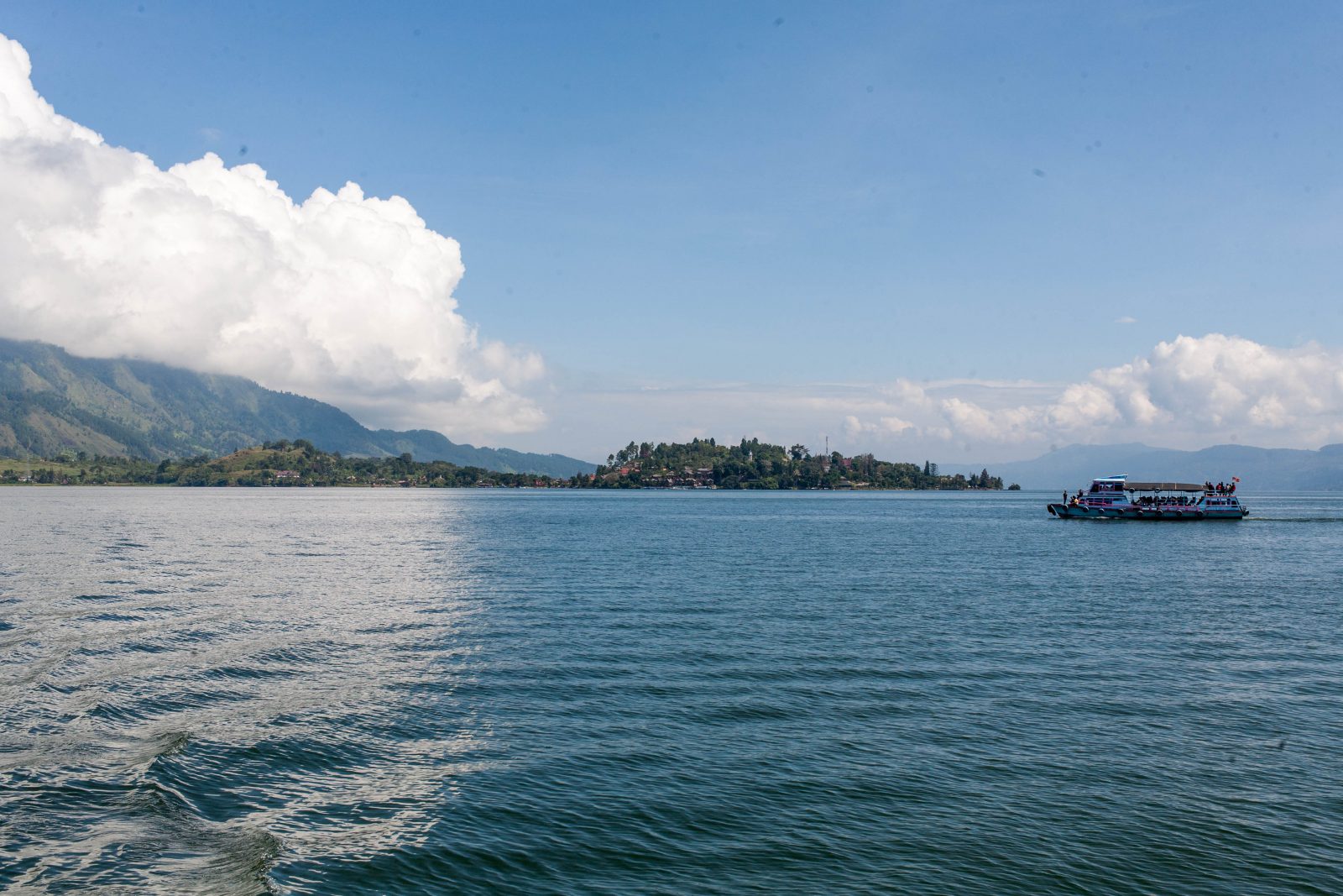 Jezero Toba